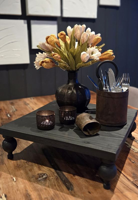 Stort pidestallbord svart Tanya