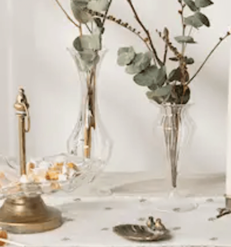 Glasskål Sandy med metallfot og hank